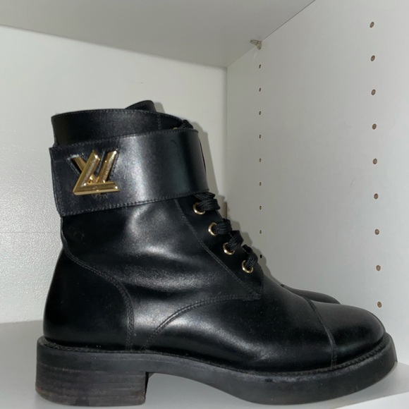 Louis Vuitton Boots - Picture 2 of 4